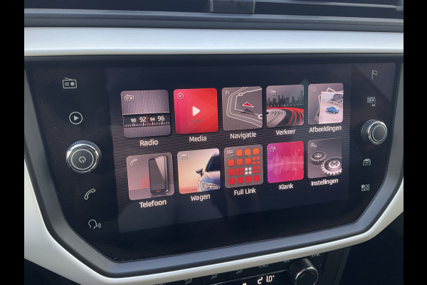 Seat Arona 1.0 TSI Automaat Xcellence Carplay Trekhaak Stoelverw. Business Intense