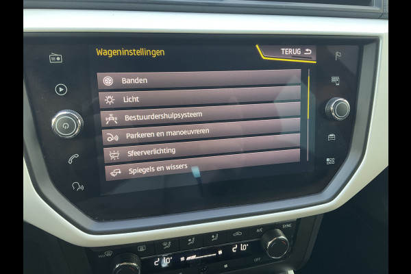 Seat Arona 1.0 TSI Automaat Xcellence Carplay Trekhaak Stoelverw. Business Intense