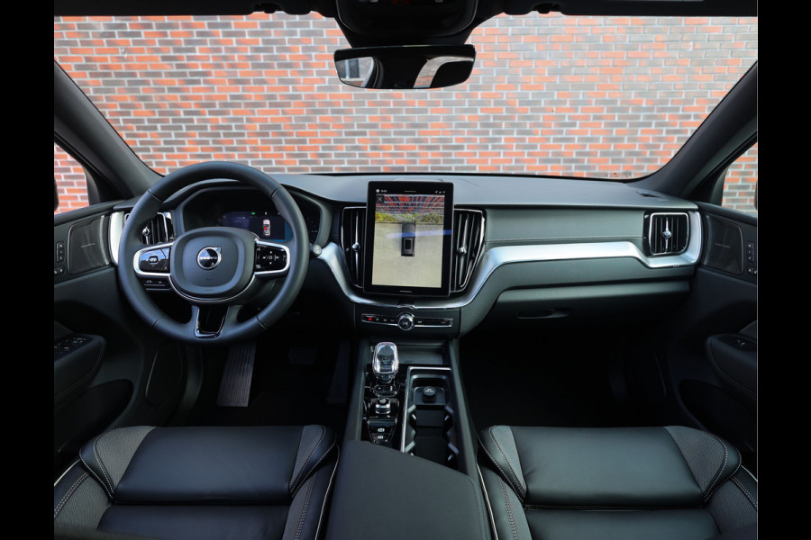 Volvo XC60 T6 AWD Ultra Black Edition | Trekhaak - Head Up - Direct leverbaar ZWART 1319193