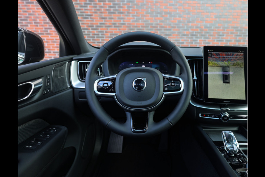 Volvo XC60 T6 AWD Ultra Black Edition | Trekhaak - Head Up - Direct leverbaar ZWART 1319193