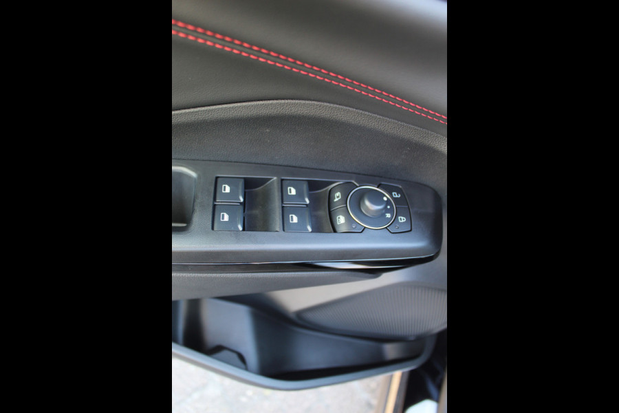 Ford Puma 1.0 125 pk EcoBoost Hybrid ST-Line X Nieuw Model Navigatie , Bluetooth , Fab. Gar. t/m 2029 Winter Pack, Driver Assistance Pack, Camera rondom ,