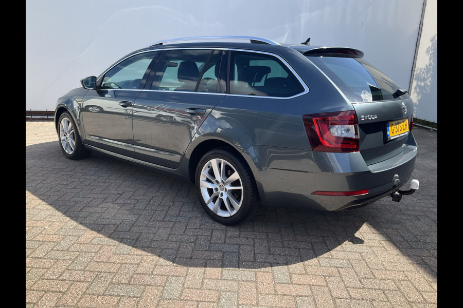Škoda Octavia Combi 1.6 TDI Automaat Clever Edition Navi Stoelverw. Trekhaak