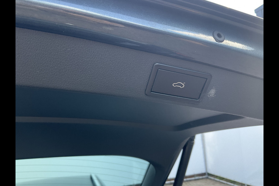 Škoda Octavia Combi 1.6 TDI Automaat Clever Edition Navi Stoelverw. Trekhaak