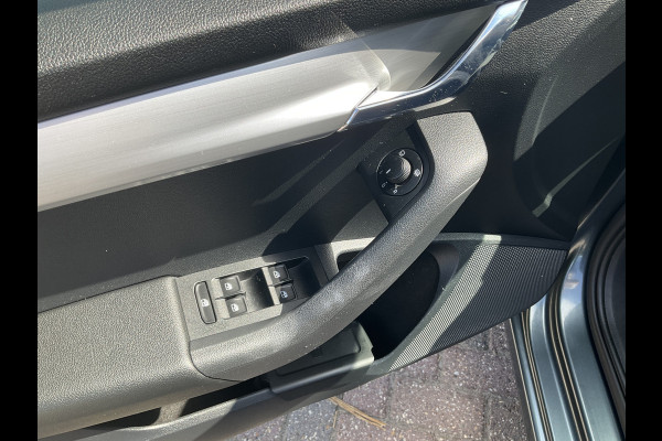 Škoda Octavia Combi 1.6 TDI Automaat Clever Edition Navi Stoelverw. Trekhaak