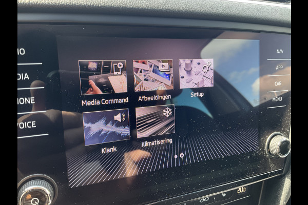 Škoda Octavia Combi 1.6 TDI Automaat Clever Edition Navi Stoelverw. Trekhaak