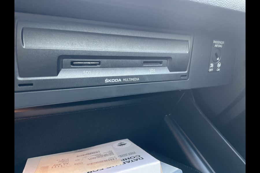 Škoda Octavia Combi 1.6 TDI Automaat Clever Edition Navi Stoelverw. Trekhaak