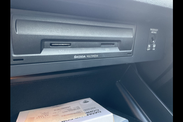 Škoda Octavia Combi 1.6 TDI Automaat Clever Edition Navi Stoelverw. Trekhaak