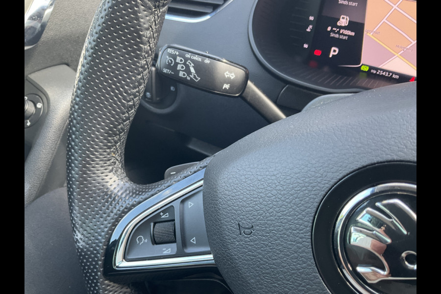 Škoda Octavia Combi 1.6 TDI Automaat Clever Edition Navi Stoelverw. Trekhaak