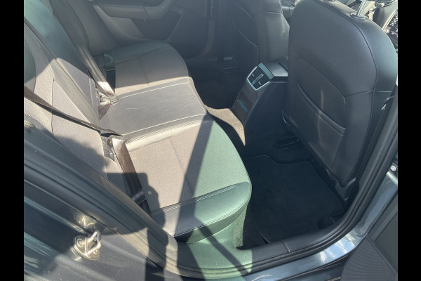 Škoda Octavia Combi 1.6 TDI Automaat Clever Edition Navi Stoelverw. Trekhaak