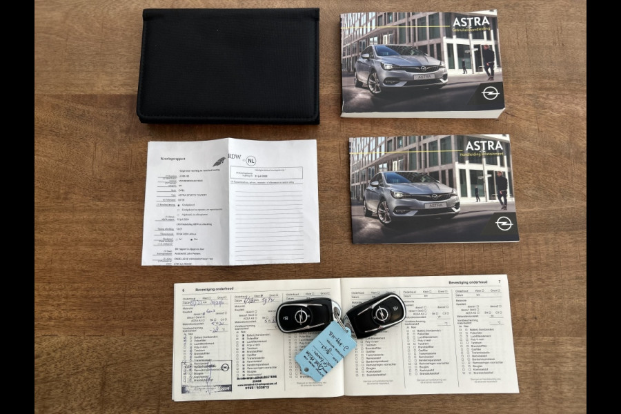 Opel Astra Sports Tourer 1.2 130pk Elegance Navi, Camera, Carplay, 17" LMV, Trekhaak