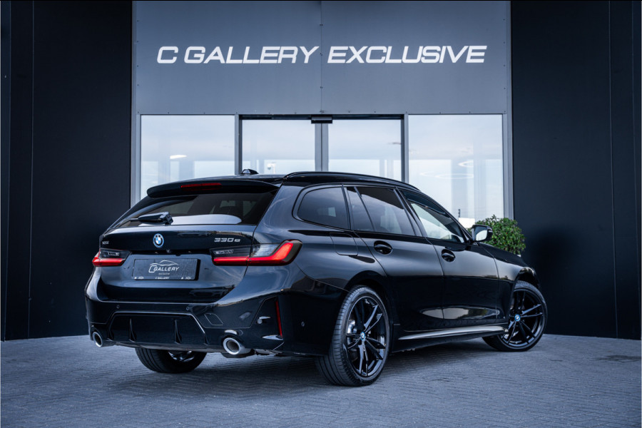 BMW 3 Serie Touring 330e xDrive - M Sport | Panorama | H&K | Memory | 360 Camera | HUD
