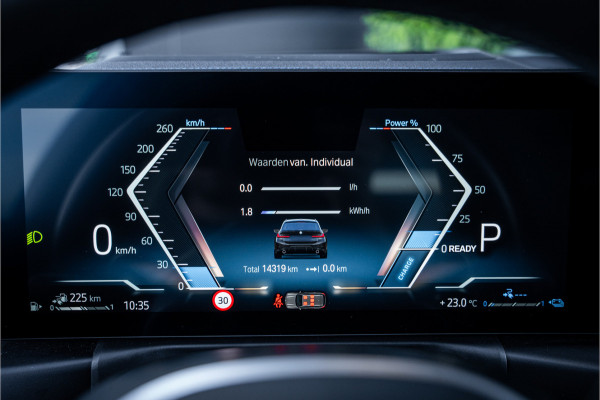 BMW 3 Serie Touring 330e xDrive - M Sport | Panorama | H&K | Memory | 360 Camera | HUD