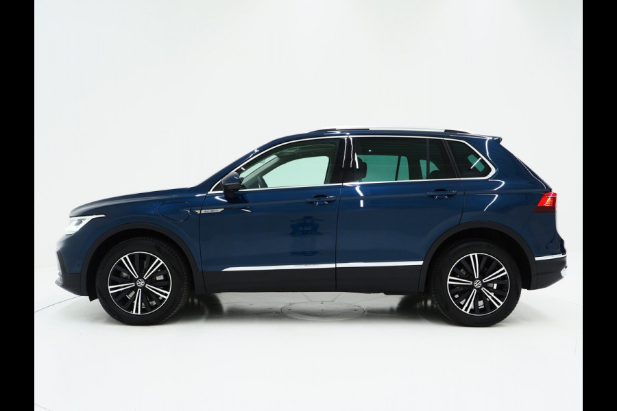 Volkswagen Tiguan 1.4 TSI eHybrid Elegance Exclusive | Panoramadak | Leder | 360 | Adaptive Cruise | Virtual | Carplay