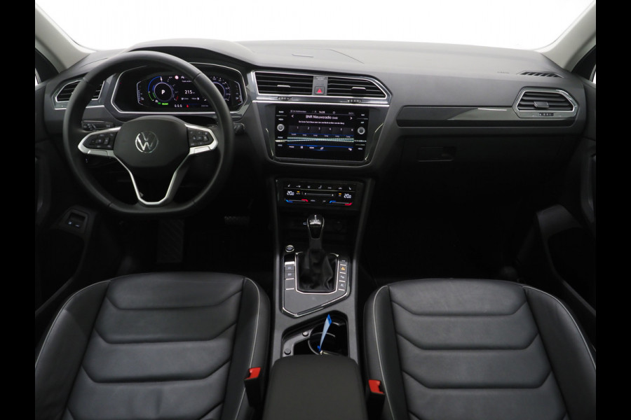 Volkswagen Tiguan 1.4 TSI eHybrid Elegance Exclusive | Panoramadak | Leder | 360 | Adaptive Cruise | Virtual | Carplay