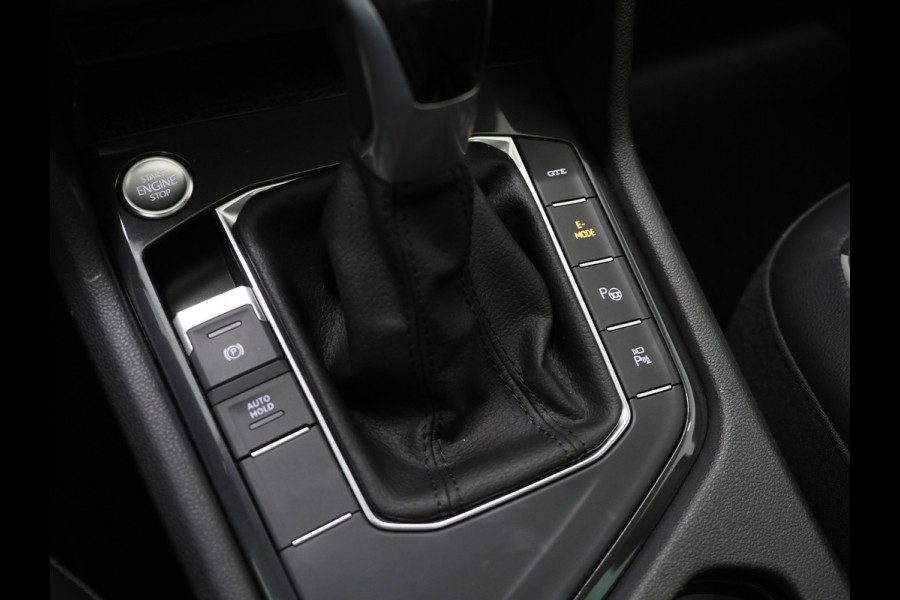 Volkswagen Tiguan 1.4 TSI eHybrid Elegance Exclusive | Panoramadak | Leder | 360 | Adaptive Cruise | Virtual | Carplay