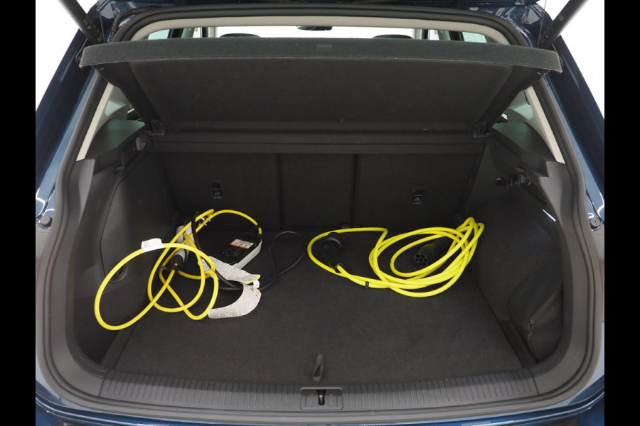 Volkswagen Tiguan 1.4 TSI eHybrid Elegance Exclusive | Panoramadak | Leder | 360 | Adaptive Cruise | Virtual | Carplay
