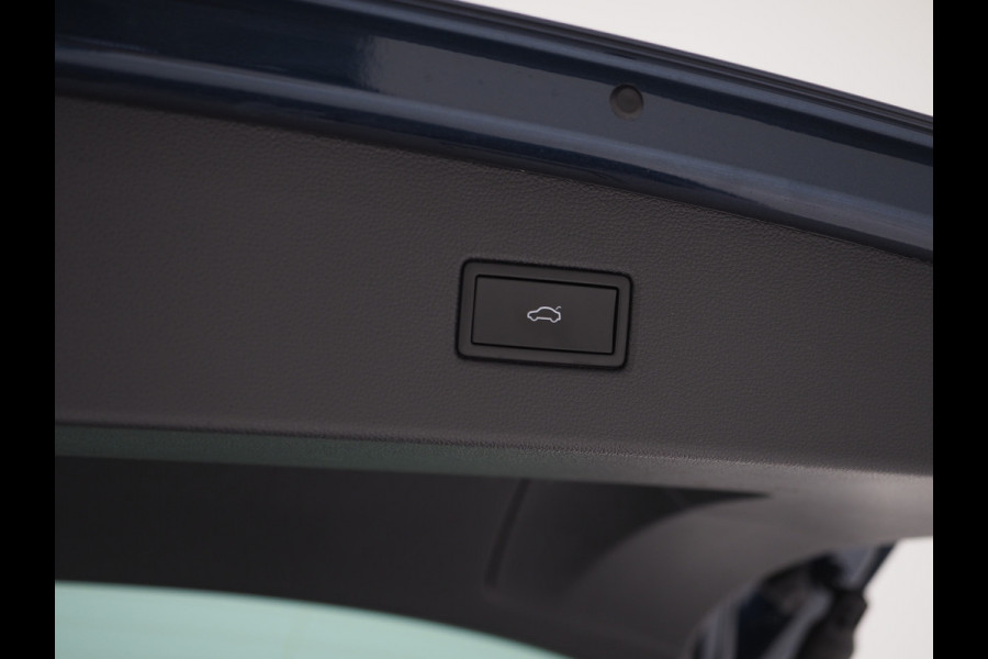 Volkswagen Tiguan 1.4 TSI eHybrid Elegance Exclusive | Panoramadak | Leder | 360 | Adaptive Cruise | Virtual | Carplay