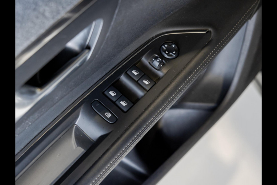 Peugeot 5008 1.2 PureTech Blue Lease Premium Avantage / 130pk / 7 zits / Panorama dak / Leder /
