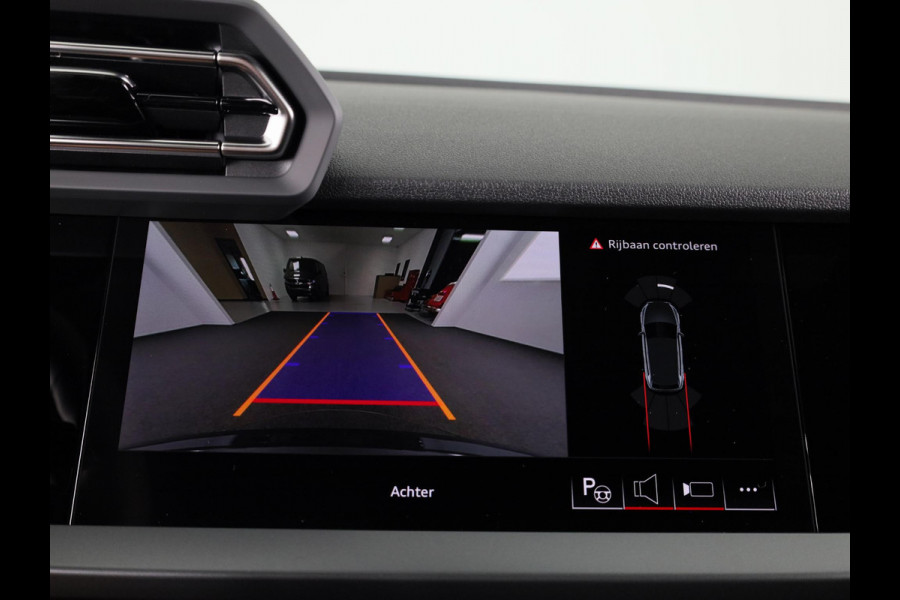 Audi A3 Sportback 40 TFSI e Advanced edition assistentiepakket Driving + parking Plus, optiekpakket zwart Plus