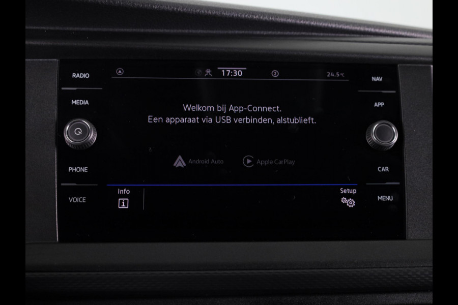 Volkswagen Transporter 2.0 TDI L2H1 28 Comfortline 150 pk Automaat | Verlengde garantie | Navigatie via App | Parkeersensoren achter | Cruise control | LED koplampen |