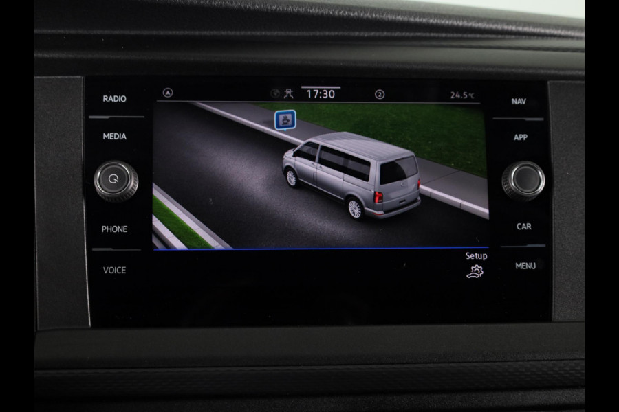 Volkswagen Transporter 2.0 TDI L2H1 28 Comfortline 150 pk Automaat | Verlengde garantie | Navigatie via App | Parkeersensoren achter | Cruise control | LED koplampen |