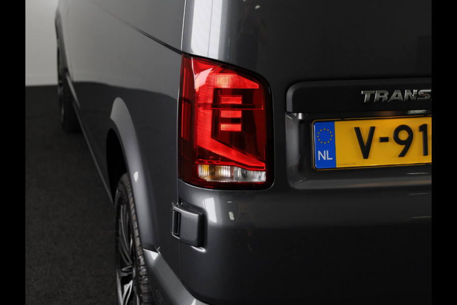 Volkswagen Transporter 2.0 TDI L2H1 28 Comfortline 150 pk Automaat | Verlengde garantie | Navigatie via App | Parkeersensoren achter | Cruise control | LED koplampen |