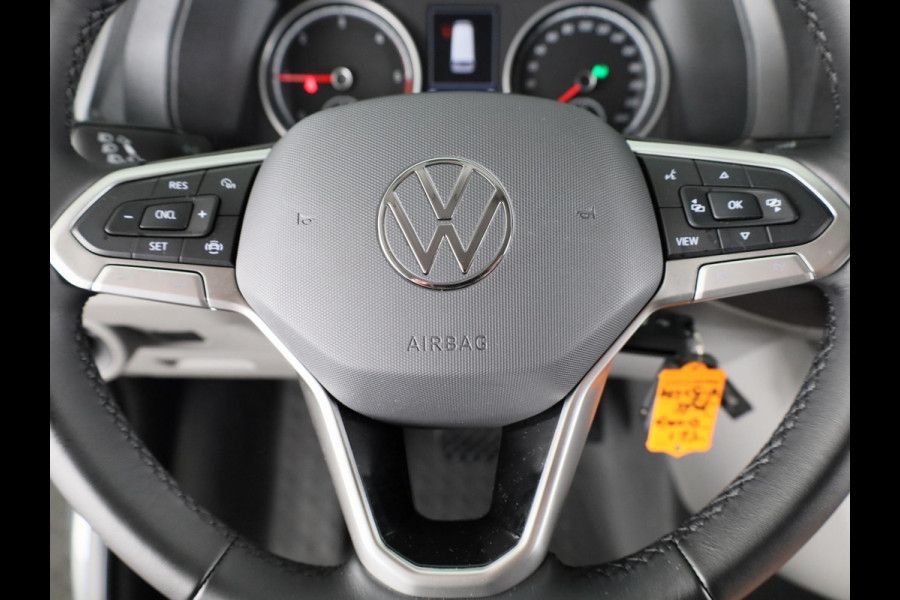Volkswagen Transporter 2.0 TDI L2H1 28 Comfortline 150 pk Automaat | Verlengde garantie | Navigatie via App | Parkeersensoren achter | Cruise control | LED koplampen |
