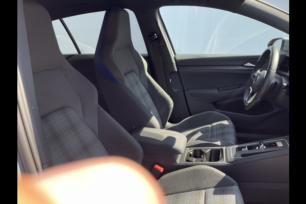 Volkswagen Golf 1.4 eHybrid 259pk GTE Led Adapt.Cruise Carplay Trekhaak PHEV Plug-in