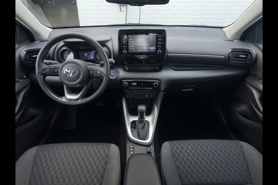 Toyota Yaris 1.5 Hybrid Dynamic | Carplay | LED | Camera | Stoelverwarming