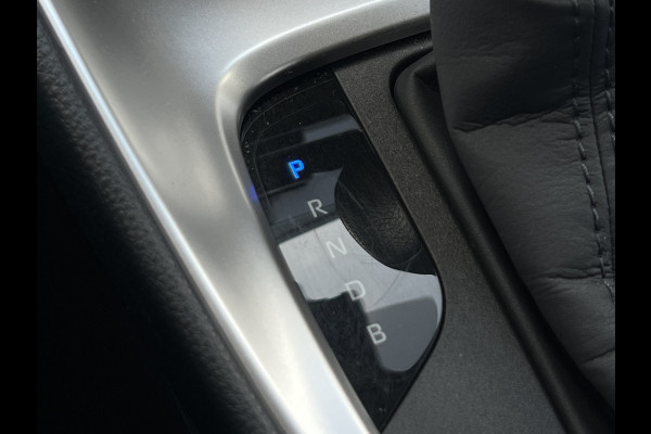 Toyota Yaris 1.5 Hybrid Dynamic | Carplay | LED | Camera | Stoelverwarming
