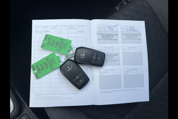 Toyota Yaris 1.5 Hybrid Dynamic | Carplay | LED | Camera | Stoelverwarming