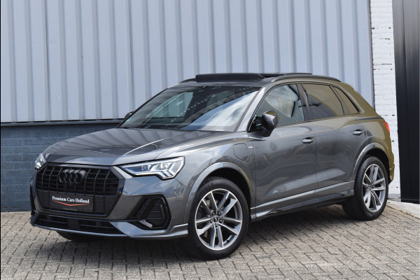 Audi Q3 45 TFSI e S-Line 245 Pk Black Ed Pano Carbon Sonos Leder/Alcantara 19 Inch