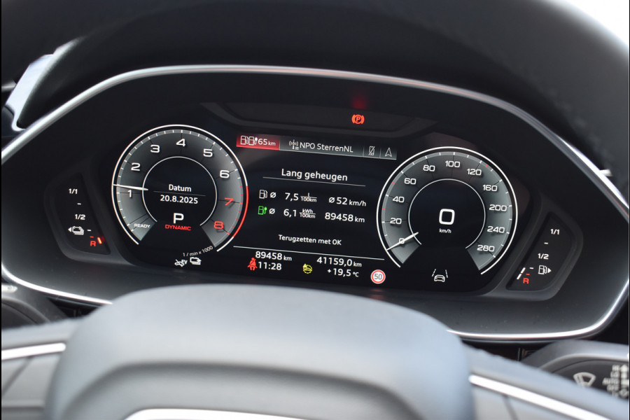 Audi Q3 45 TFSI e S-Line 245 Pk Black Ed Pano Carbon Sonos Leder/Alcantara 19 Inch