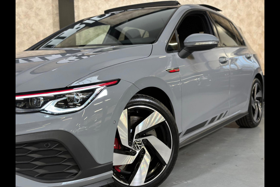 Volkswagen Golf 2.0 TSI GTI Clubsport | NARDO | 300 PK | Pano | IQ. Licht