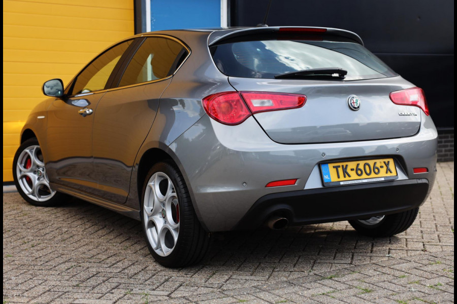 Alfa Romeo Giulietta 1.4 Turbo QV Line / 170 PK / AUT / Cognac Leder / Navi / Ecc / Cruise Control / Led / Pdc / 18 Inc