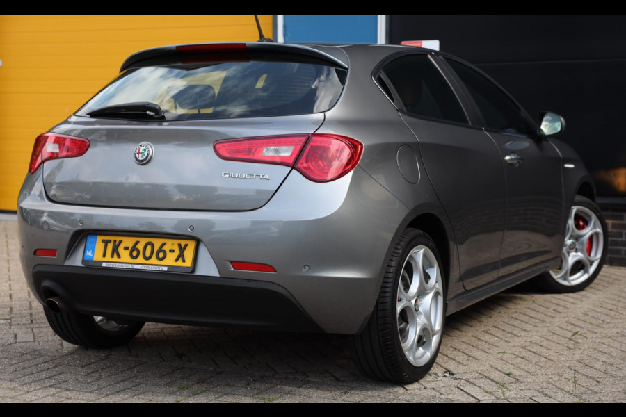 Alfa Romeo Giulietta 1.4 Turbo QV Line / 170 PK / AUT / Cognac Leder / Navi / Ecc / Cruise Control / Led / Pdc / 18 Inc