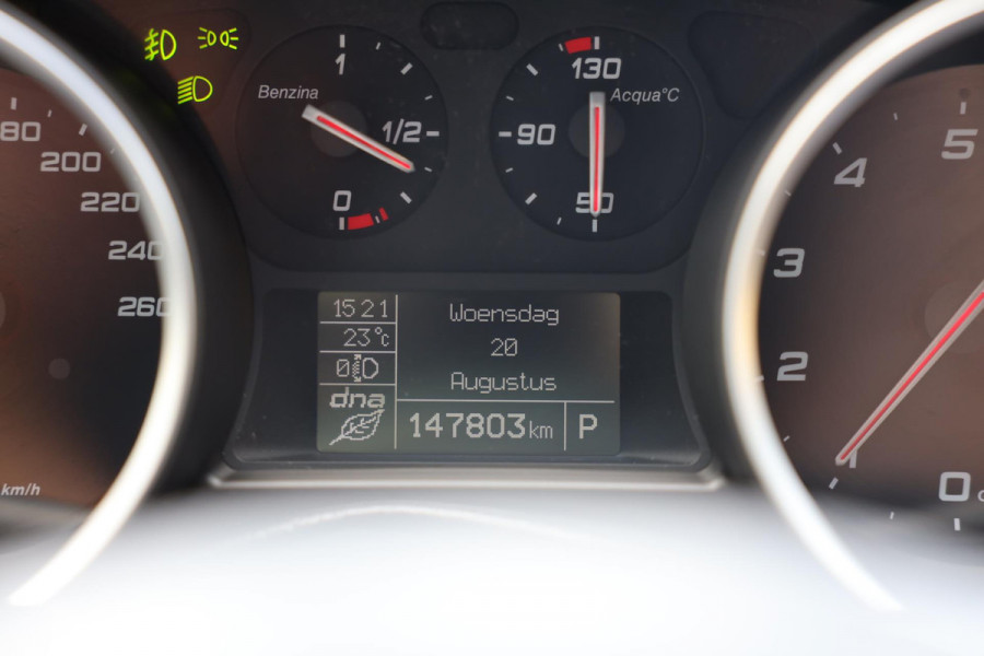 Alfa Romeo Giulietta 1.4 Turbo QV Line / 170 PK / AUT / Cognac Leder / Navi / Ecc / Cruise Control / Led / Pdc / 18 Inc