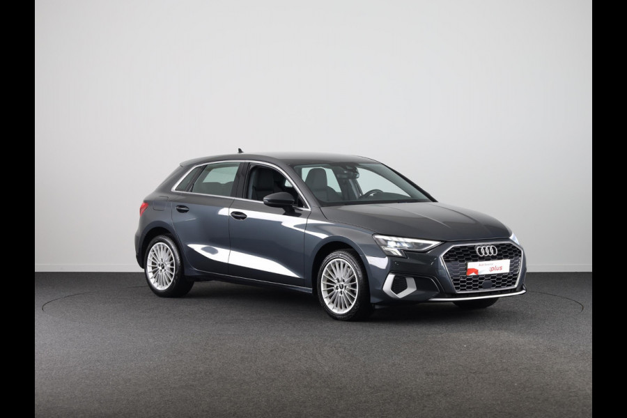 Audi A3 Sportback 30 TFSI Business edition 110 pk S-tronic | Navigatie | Parkeersensoren achter | Autom. airco | Apple Carplay/Android Auto | LED koplampen |