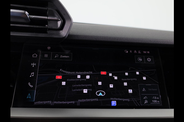 Audi A3 Sportback 30 TFSI Business edition 110 pk S-tronic | Navigatie | Parkeersensoren achter | Autom. airco | Apple Carplay/Android Auto | LED koplampen |