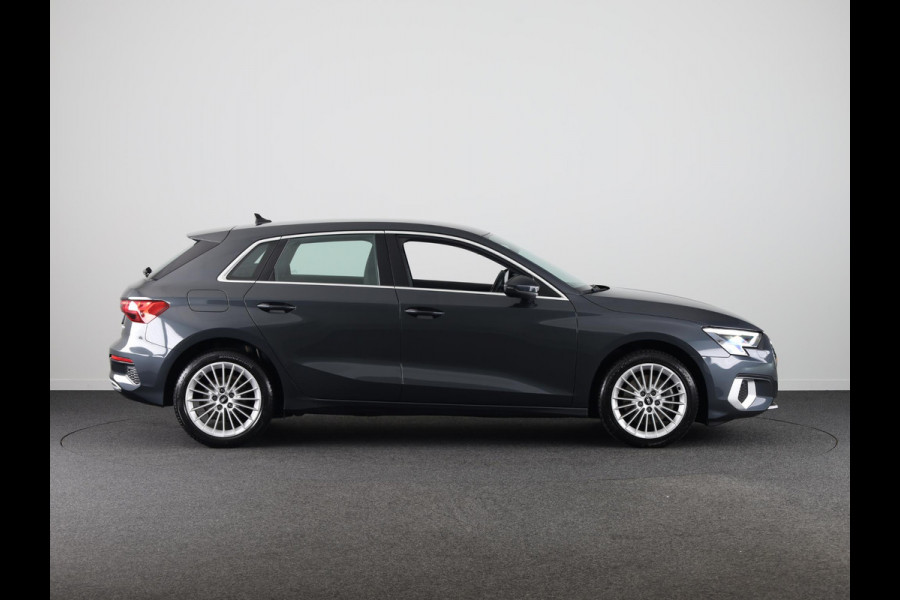 Audi A3 Sportback 30 TFSI Business edition 110 pk S-tronic | Navigatie | Parkeersensoren achter | Autom. airco | Apple Carplay/Android Auto | LED koplampen |