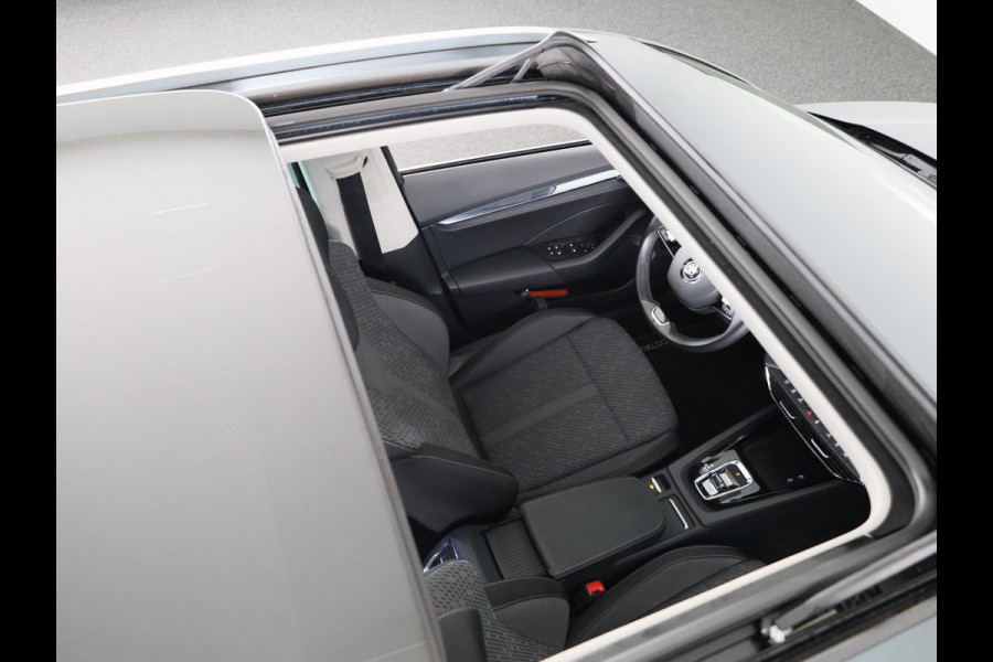 Škoda Octavia Combi 1.0 e-TSI Business Edition Plus 110 pk Automaat (DSG) | Navigatie | Panoramadak | Elektr. trekhaak | Parkeersensoren | Achteruitrijcamera | Autom. airco (3 zones) |