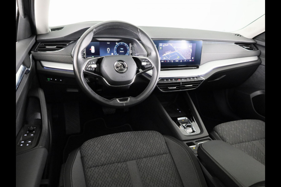 Škoda Octavia Combi 1.0 e-TSI Business Edition Plus 110 pk Automaat (DSG) | Navigatie | Panoramadak | Elektr. trekhaak | Parkeersensoren | Achteruitrijcamera | Autom. airco (3 zones) |