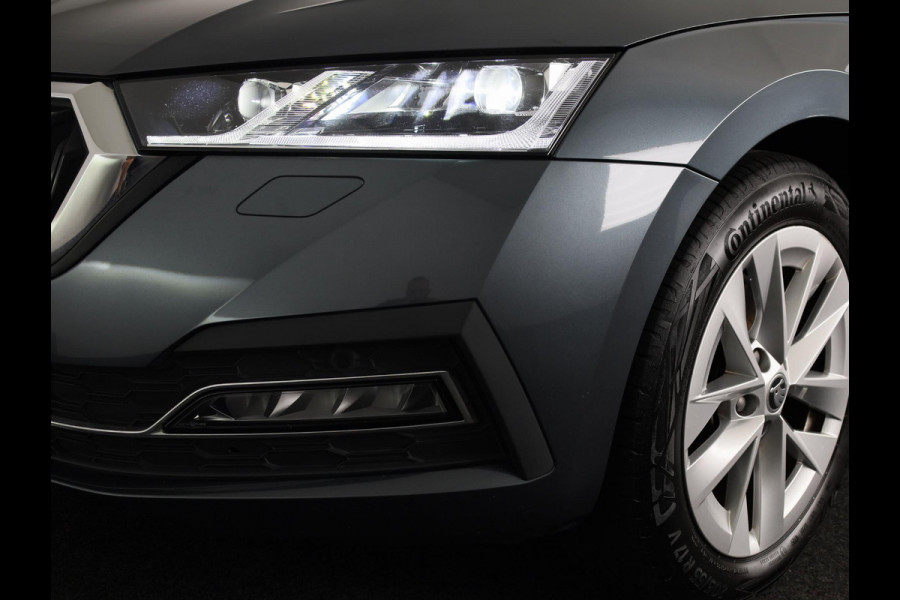 Škoda Octavia Combi 1.0 e-TSI Business Edition Plus 110 pk Automaat (DSG) | Navigatie | Panoramadak | Elektr. trekhaak | Parkeersensoren | Achteruitrijcamera | Autom. airco (3 zones) |