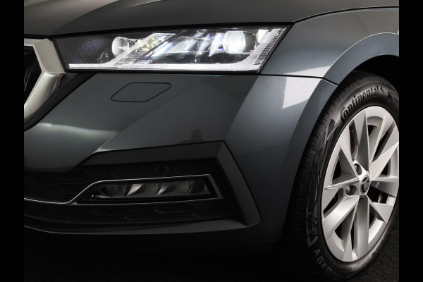 Škoda Octavia Combi 1.0 e-TSI Business Edition Plus 110 pk Automaat (DSG) | Navigatie | Panoramadak | Elektr. trekhaak | Parkeersensoren | Achteruitrijcamera | Autom. airco (3 zones) |
