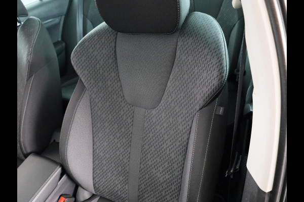 Škoda Octavia Combi 1.0 e-TSI Business Edition Plus 110 pk Automaat (DSG) | Navigatie | Panoramadak | Elektr. trekhaak | Parkeersensoren | Achteruitrijcamera | Autom. airco (3 zones) |