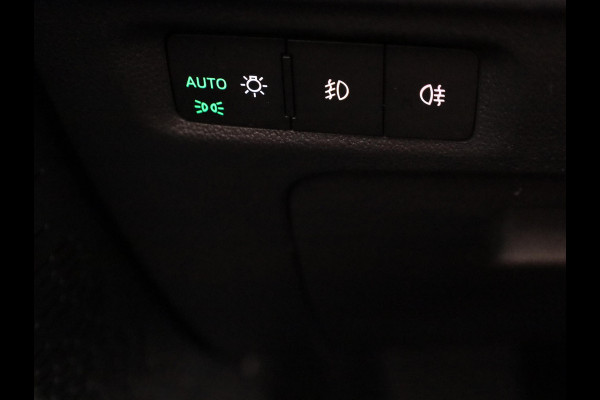 Škoda Octavia Combi 1.0 e-TSI Business Edition Plus 110 pk Automaat (DSG) | Navigatie | Panoramadak | Elektr. trekhaak | Parkeersensoren | Achteruitrijcamera | Autom. airco (3 zones) |