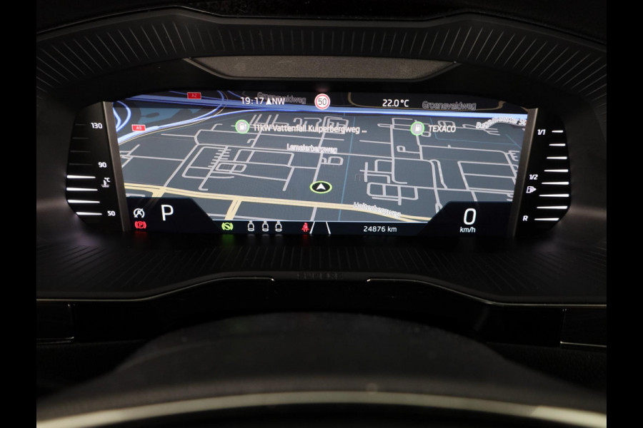 Škoda Superb Combi 1.5 TSI ACT Sportline Business 150 pk Automaat (DSG) | Private lease vanaf 699,-- | Verlengde garantie | Navigatie | Panoramadak | Elektr. trekhaak | Parkeersensoren | Achteruitrijcamera |