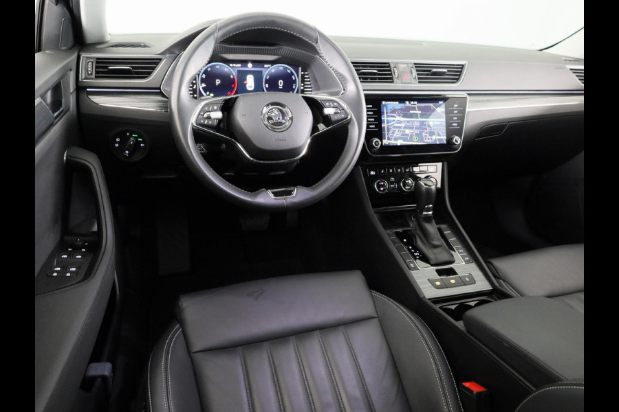Škoda Superb Combi 1.5 TSI ACT Sportline Business 150 pk Automaat (DSG) | Private lease vanaf 699,-- | Verlengde garantie | Navigatie | Panoramadak | Elektr. trekhaak | Parkeersensoren | Achteruitrijcamera |
