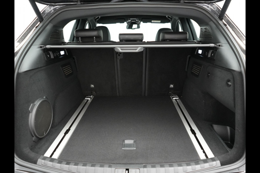 Alfa Romeo Stelvio 2.0 T AWD Super Q4 Automaat 200pk Dealer O.H | Trekhaak Afneembaar | Adaptive Cruise | Camera | Blis | Lederen Sportstoelen Memory & Verwarmd | Navigatie | DAB |