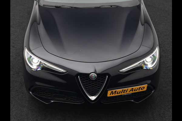 Alfa Romeo Stelvio 2.0 T AWD Super Q4 Automaat 200pk Dealer O.H | Trekhaak Afneembaar | Adaptive Cruise | Camera | Blis | Lederen Sportstoelen Memory & Verwarmd | Navigatie | DAB |